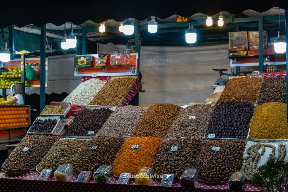 Food stalls and evening activity in Jemaa el-Fnaa